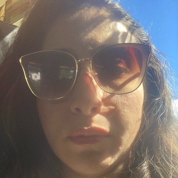 Meet your Posher, Simran - Picture 1 of 1